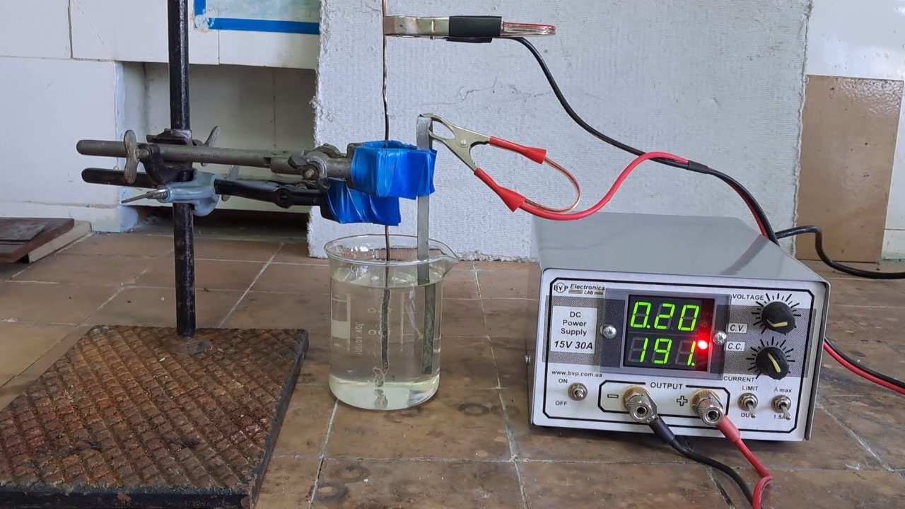 Electrolysis of hydrochloric acid (test of power supply unit)